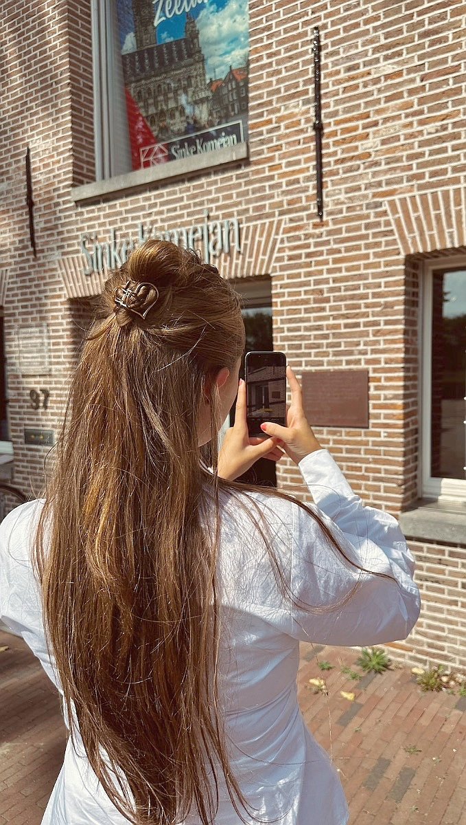 Lieve fotografeert het kantoor van Sinke Komejan